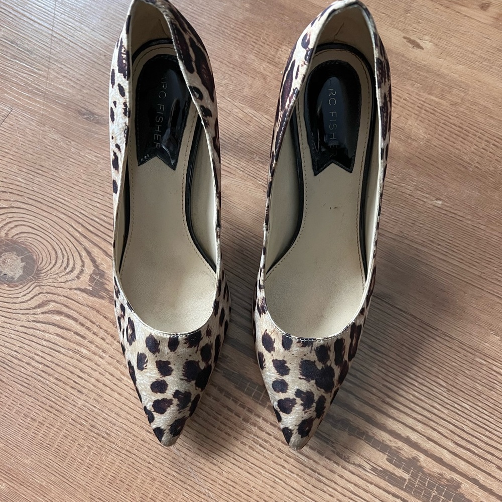 Marc Fisher Leopard Print Heels Size 7.5